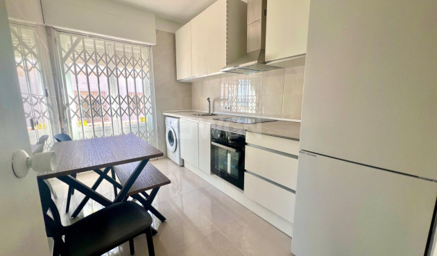 Resale - Villa - La Mata - Costa Blanca