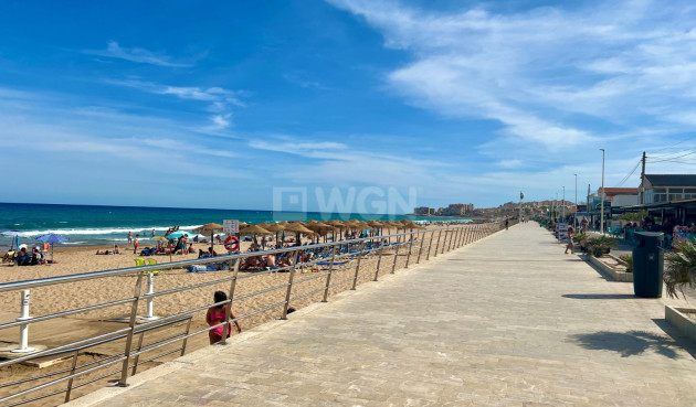 Resale - Villa - La Mata - Costa Blanca