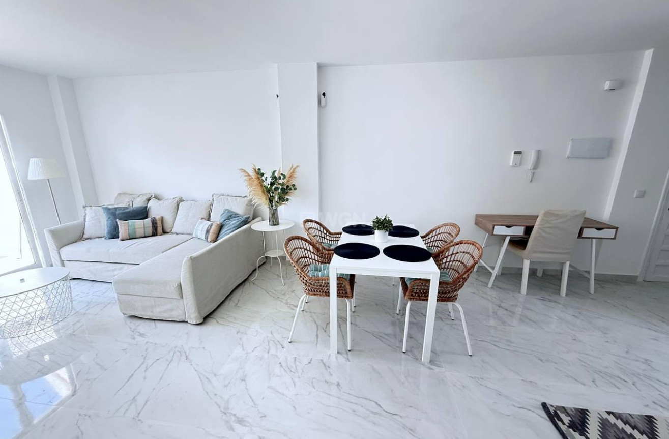 Odsprzedaż - Daszek - Torrevieja - Acequion