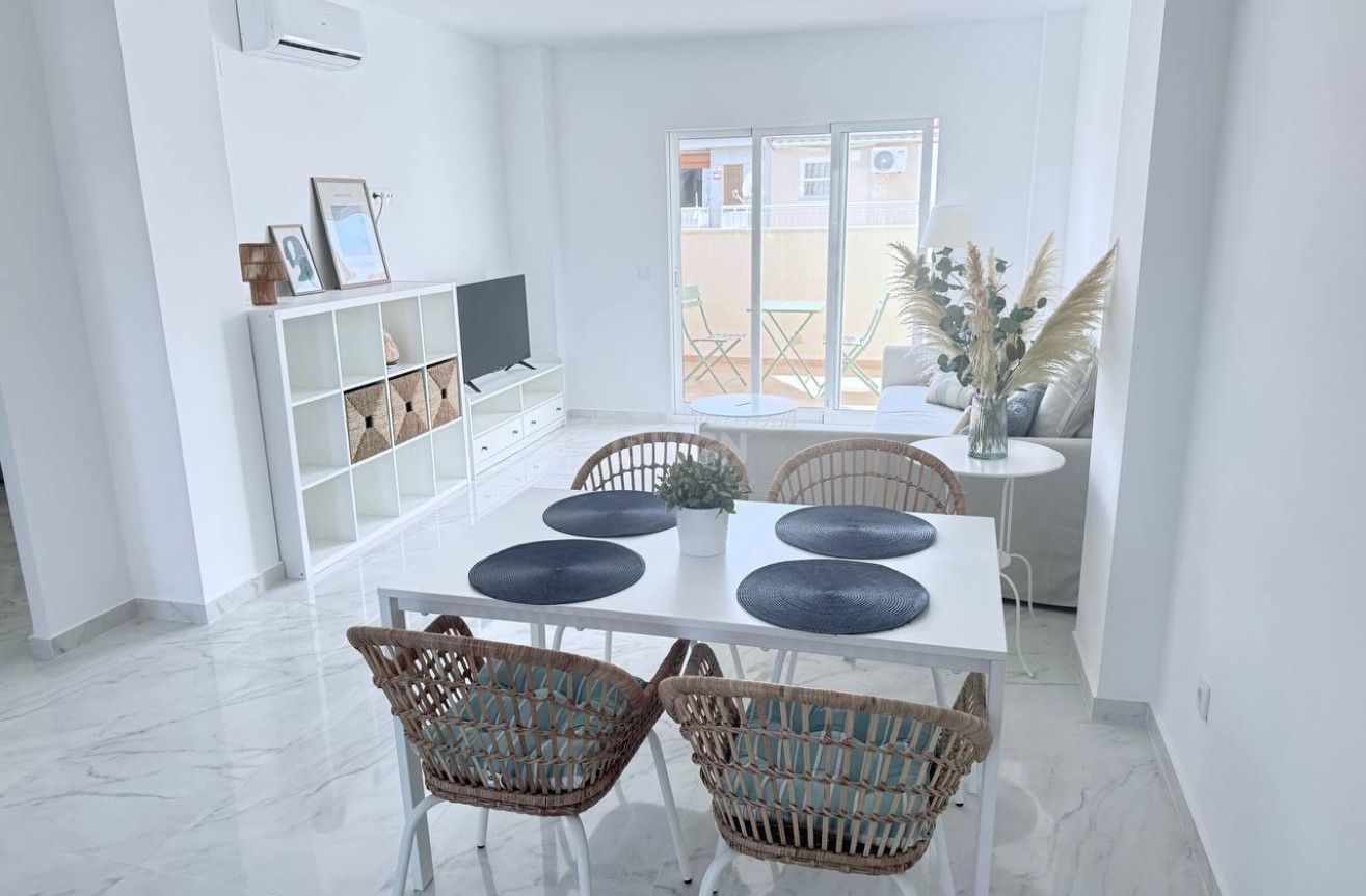 Odsprzedaż - Daszek - Torrevieja - Acequion