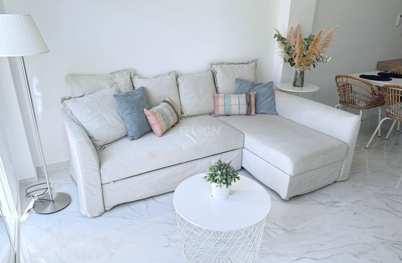 Odsprzedaż - Daszek - Torrevieja - Acequion