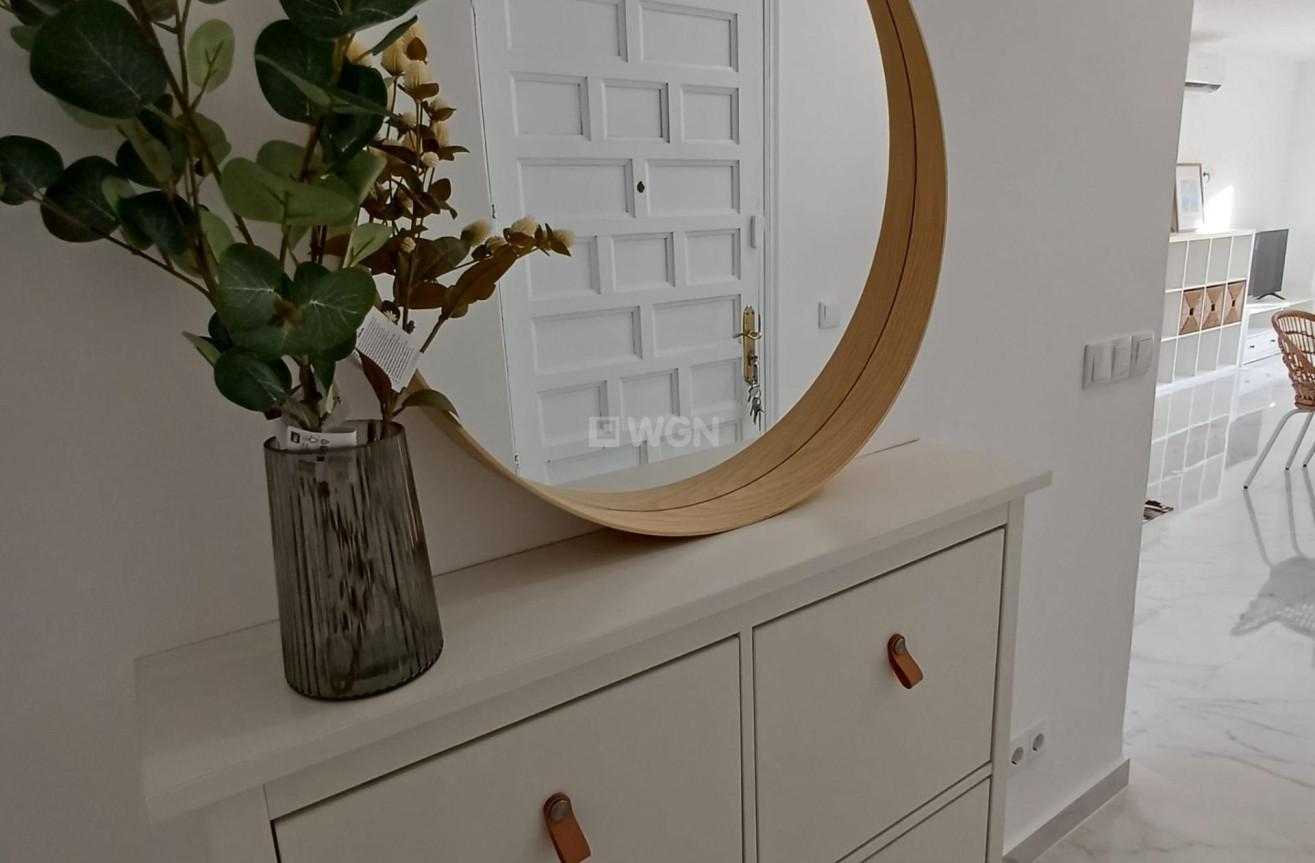 Odsprzedaż - Daszek - Torrevieja - Acequion