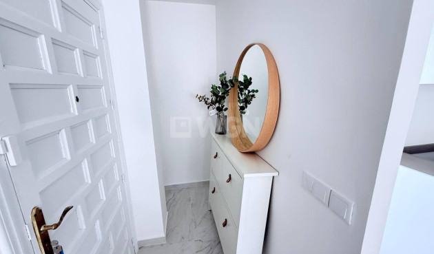 Odsprzedaż - Daszek - Torrevieja - Acequion