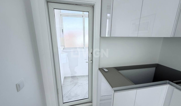 Odsprzedaż - Daszek - Torrevieja - Acequion