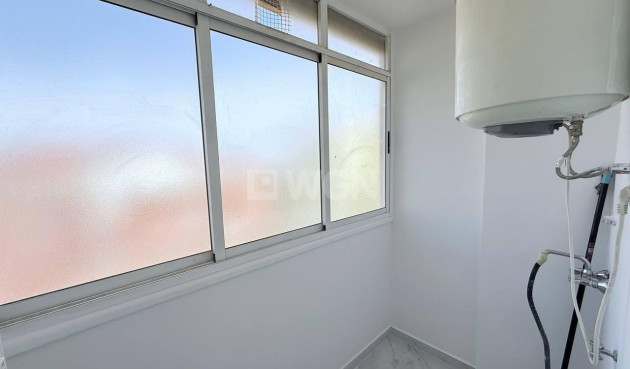 Odsprzedaż - Daszek - Torrevieja - Acequion