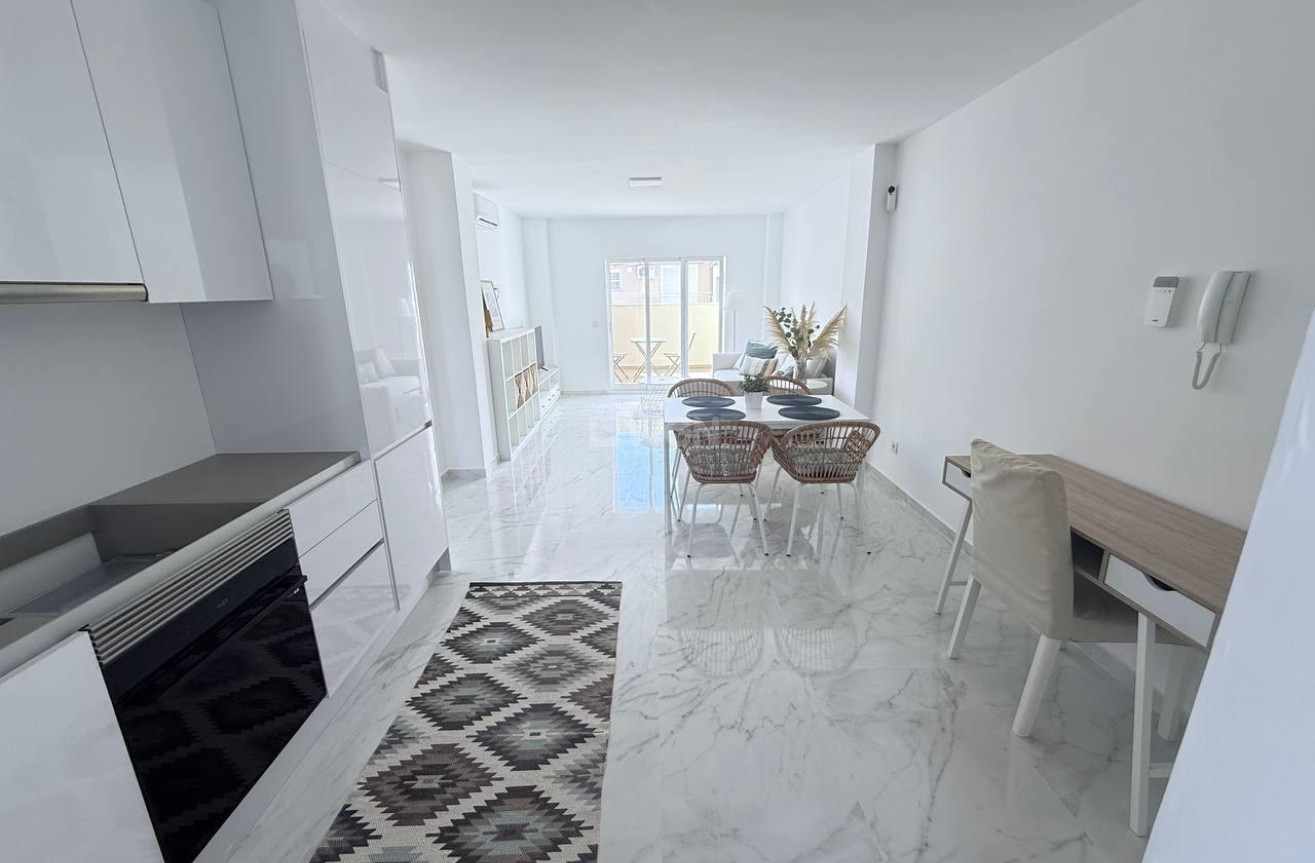 Odsprzedaż - Daszek - Torrevieja - Acequion