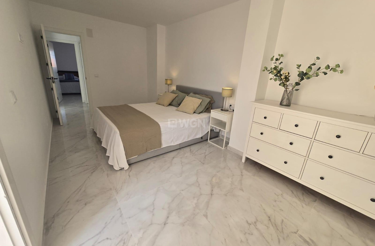 Odsprzedaż - Daszek - Torrevieja - Acequion