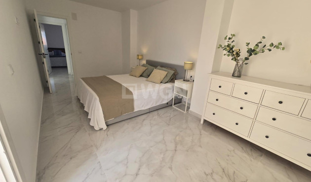 Odsprzedaż - Daszek - Torrevieja - Acequion