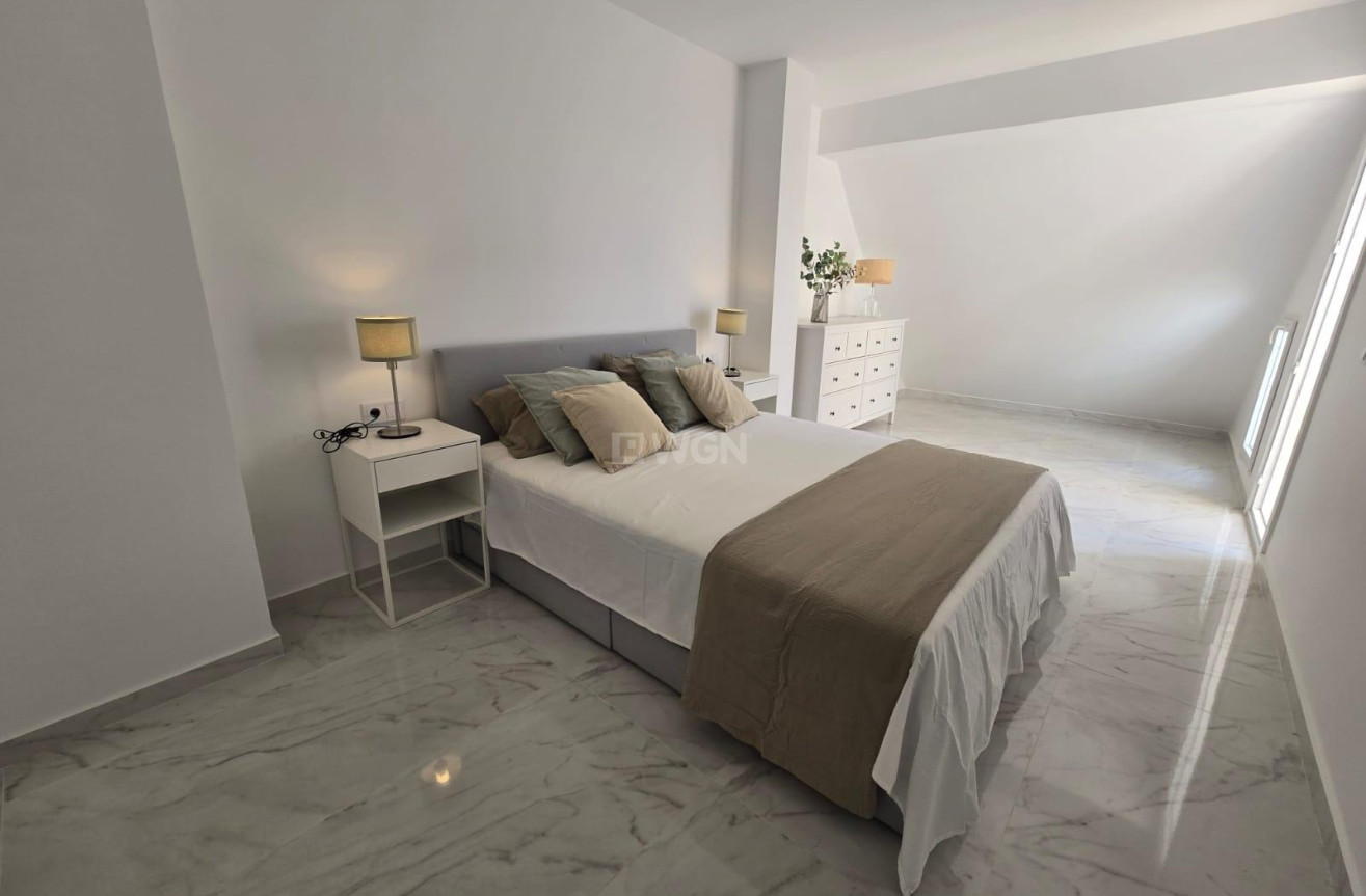 Odsprzedaż - Daszek - Torrevieja - Acequion