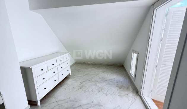 Odsprzedaż - Daszek - Torrevieja - Acequion