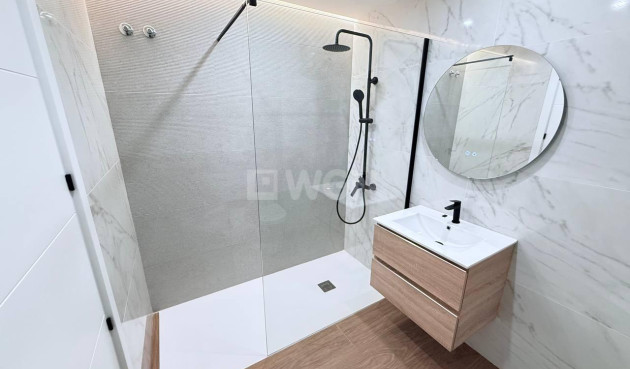 Odsprzedaż - Daszek - Torrevieja - Acequion