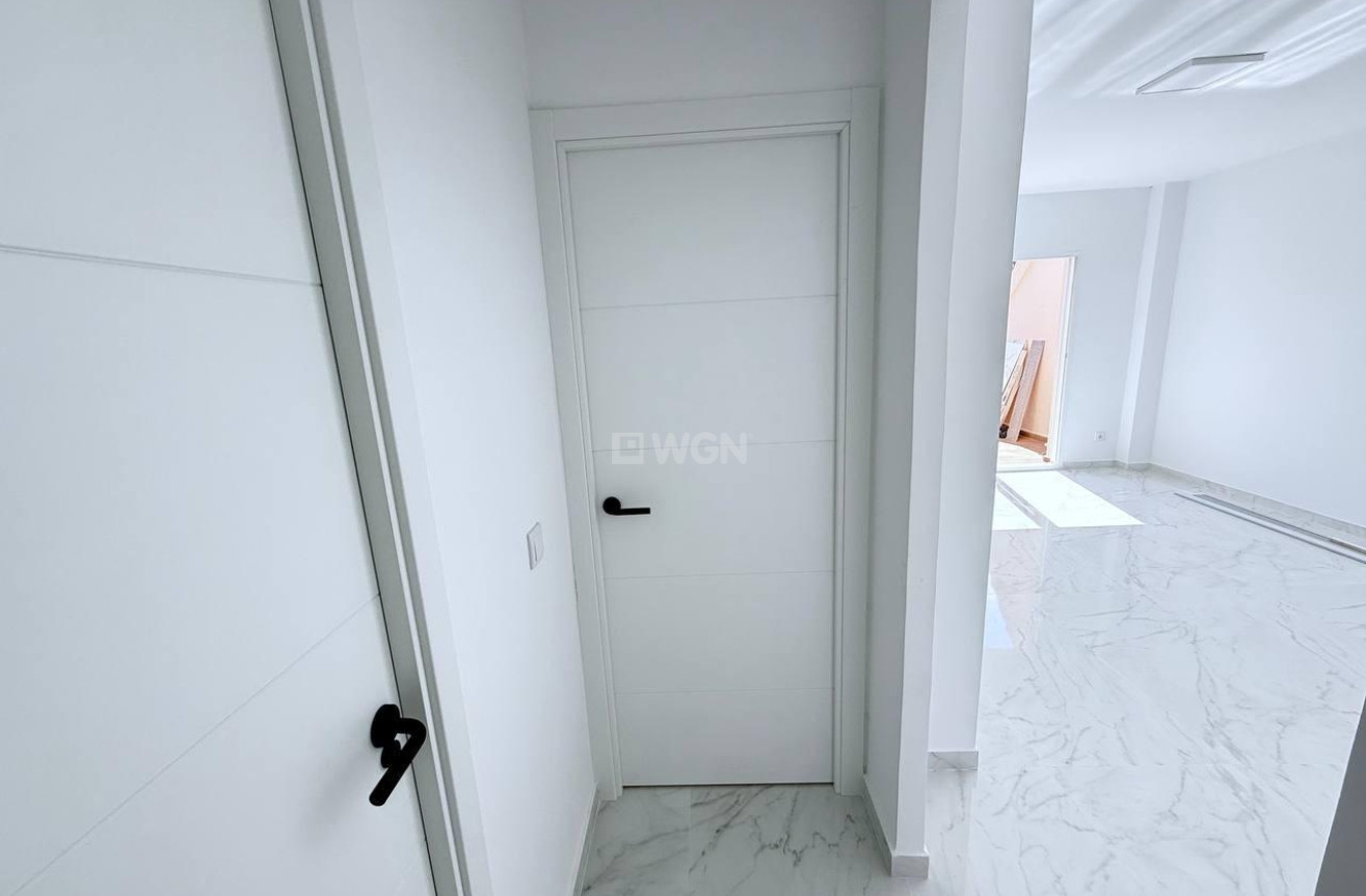 Odsprzedaż - Daszek - Torrevieja - Acequion