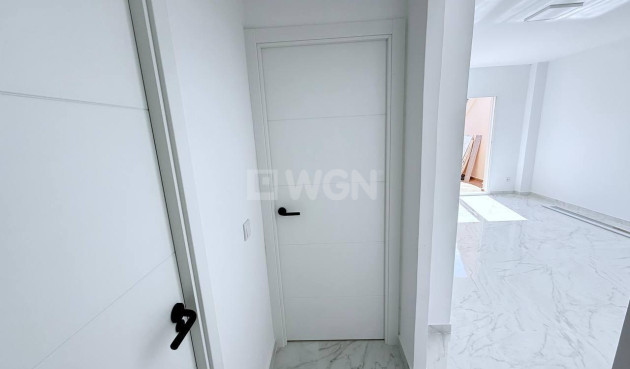 Odsprzedaż - Daszek - Torrevieja - Acequion