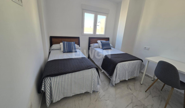 Odsprzedaż - Daszek - Torrevieja - Acequion