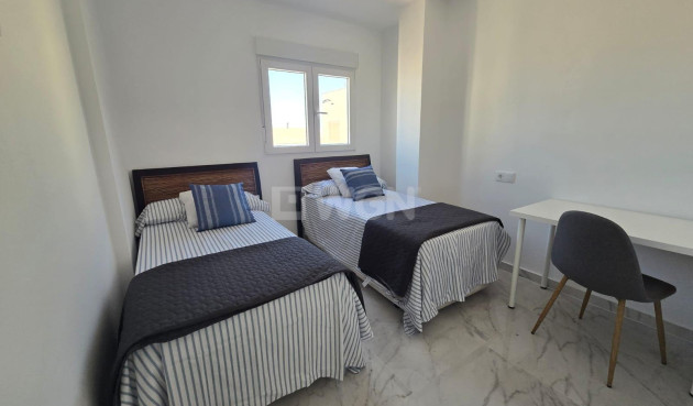 Odsprzedaż - Daszek - Torrevieja - Acequion