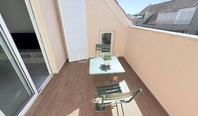 Odsprzedaż - Daszek - Torrevieja - Acequion