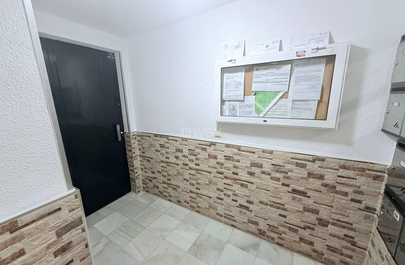 Odsprzedaż - Daszek - Torrevieja - Acequion