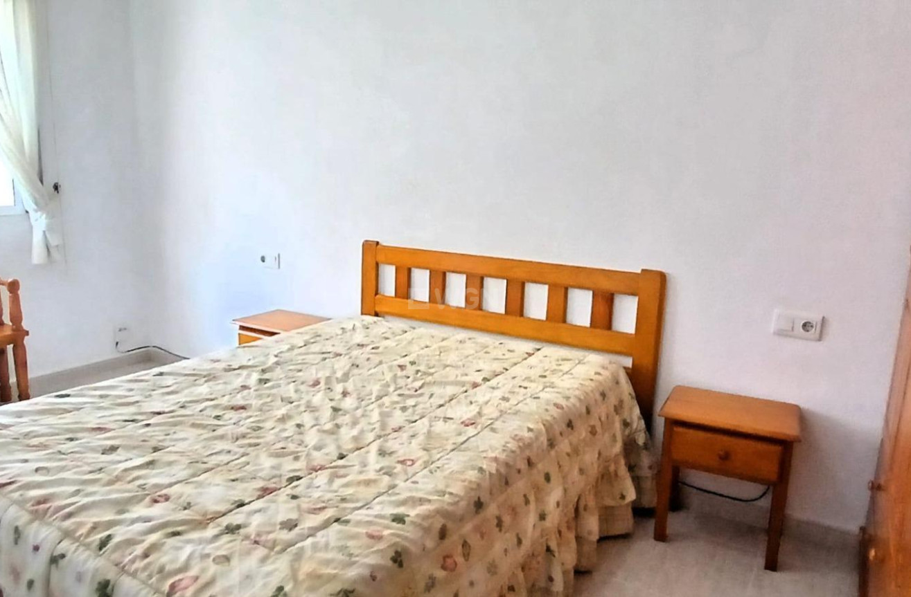 Resale - Apartment / flat - Torrevieja - Playa del Cura