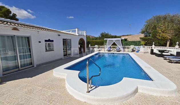 Odsprzedaż - Villa - Salinas - Inland