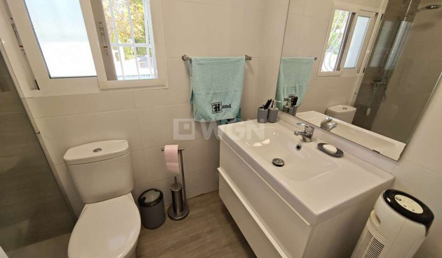 Odsprzedaż - Villa - Salinas - Inland