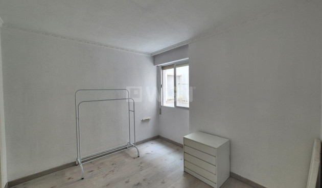 Odsprzedaż - Mieszkanie w bloku - Torrevieja - Punta Prima