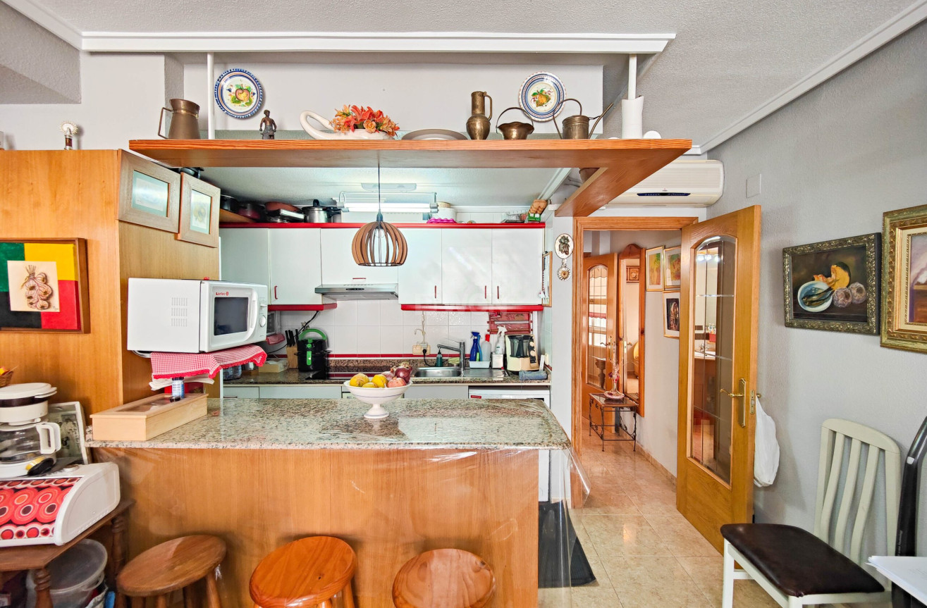 Odsprzedaż - Mieszkanie w bloku - Torrevieja - Costa Blanca