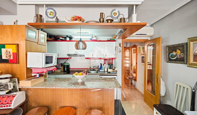 Odsprzedaż - Mieszkanie w bloku - Torrevieja - Costa Blanca