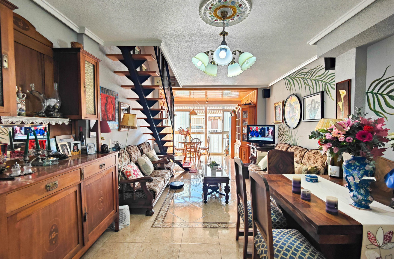 Odsprzedaż - Mieszkanie w bloku - Torrevieja - Costa Blanca