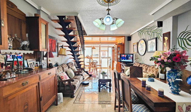 Odsprzedaż - Mieszkanie w bloku - Torrevieja - Costa Blanca