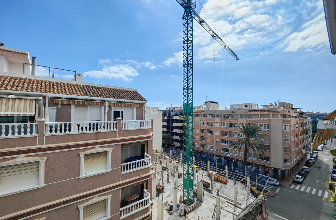 Odsprzedaż - Mieszkanie w bloku - Torrevieja - Costa Blanca