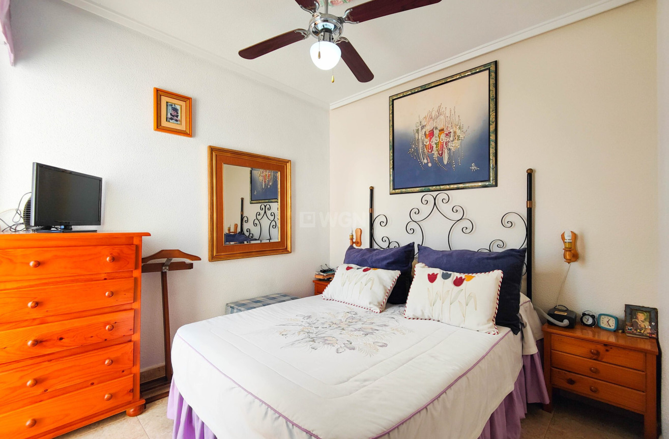 Odsprzedaż - Mieszkanie w bloku - Torrevieja - Costa Blanca