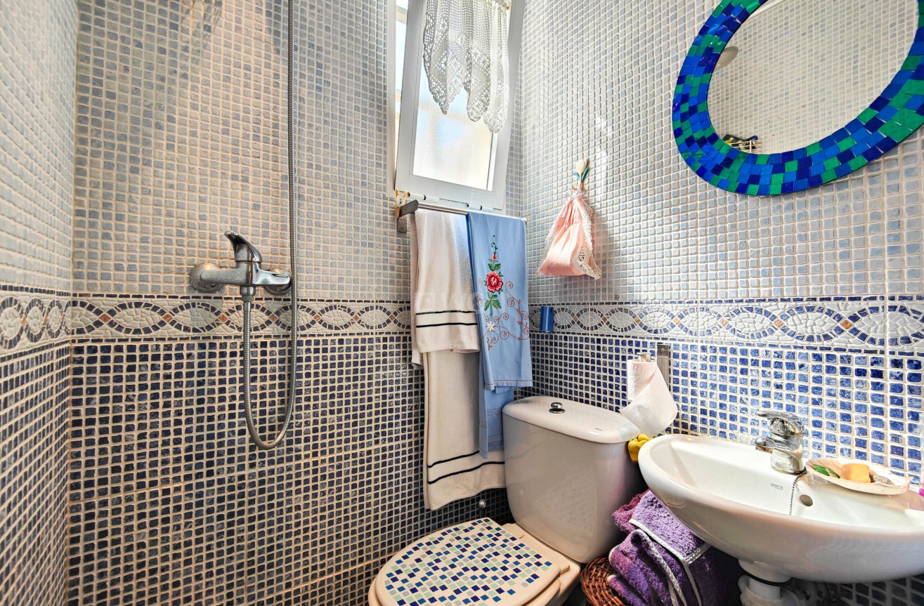 Odsprzedaż - Mieszkanie w bloku - Torrevieja - Costa Blanca