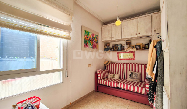 Odsprzedaż - Mieszkanie w bloku - Torrevieja - Costa Blanca