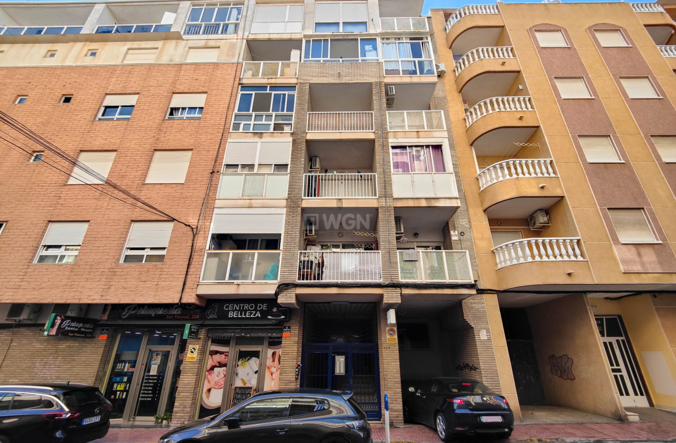 Odsprzedaż - Mieszkanie w bloku - Torrevieja - Costa Blanca