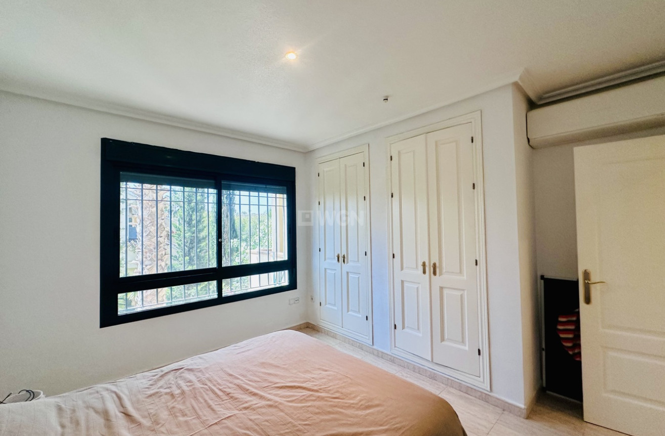 Odsprzedaż - Mieszkanie w bloku - Orihuela Costa - Costa Blanca