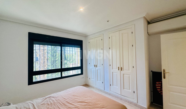 Odsprzedaż - Mieszkanie w bloku - Orihuela Costa - Costa Blanca