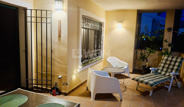 Odsprzedaż - Mieszkanie w bloku - Orihuela Costa - Costa Blanca