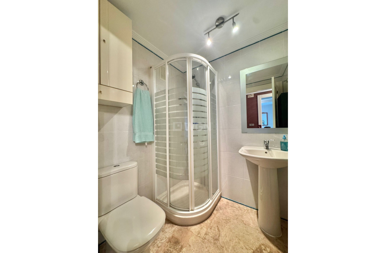 Odsprzedaż - Mieszkanie w bloku - Benidorm - Costa Blanca