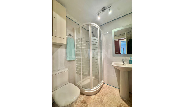 Odsprzedaż - Mieszkanie w bloku - Benidorm - Costa Blanca