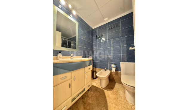 Odsprzedaż - Mieszkanie w bloku - Benidorm - Costa Blanca