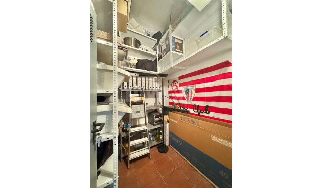 Odsprzedaż - Mieszkanie w bloku - Benidorm - Costa Blanca