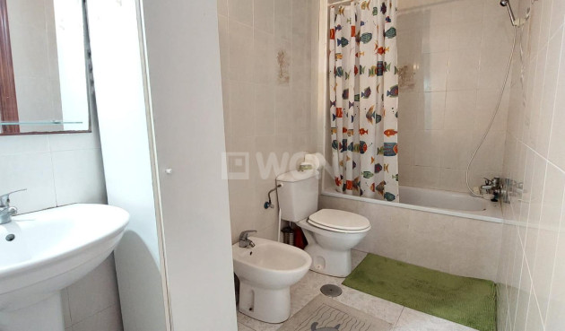 Odsprzedaż - Mieszkanie w bloku - Torrevieja - Estacion De Autobuses