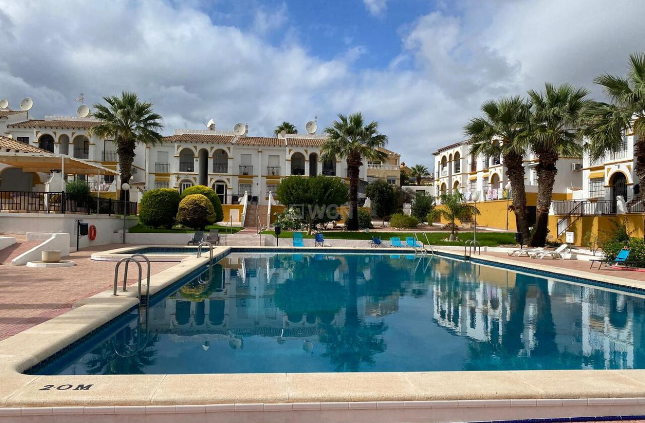 Resale - Apartment / flat - Villamartin - Costa Blanca