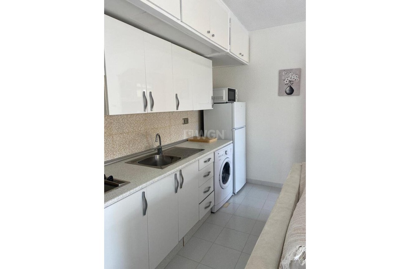 Resale - Apartment / flat - Villamartin - Costa Blanca