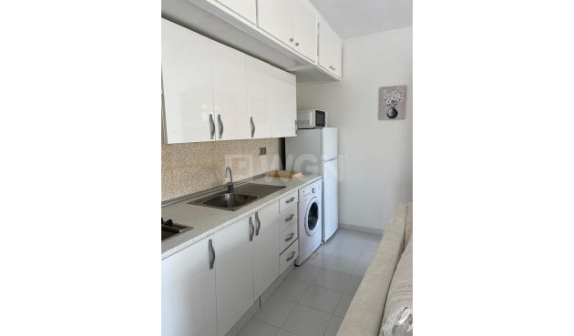 Resale - Apartment / flat - Villamartin - Costa Blanca