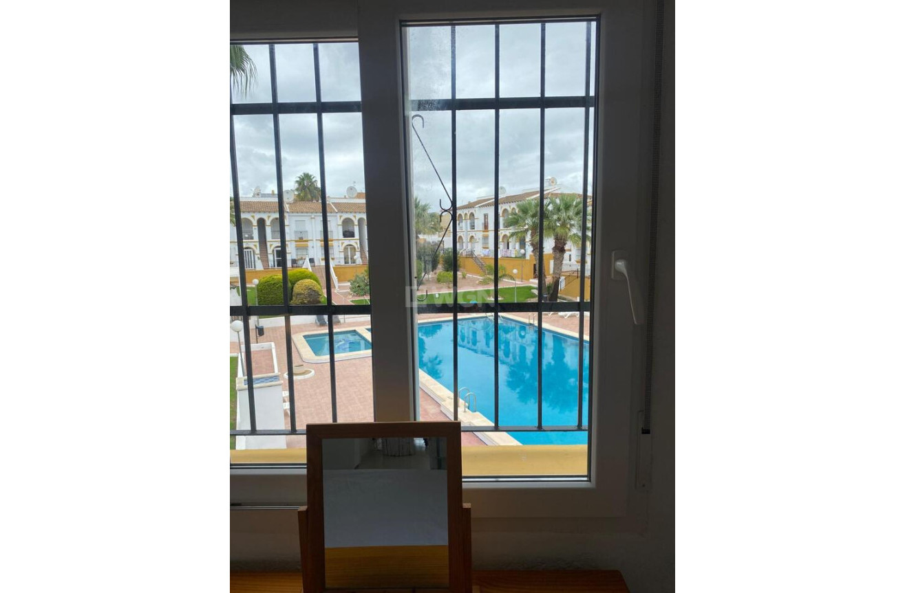 Resale - Apartment / flat - Villamartin - Costa Blanca