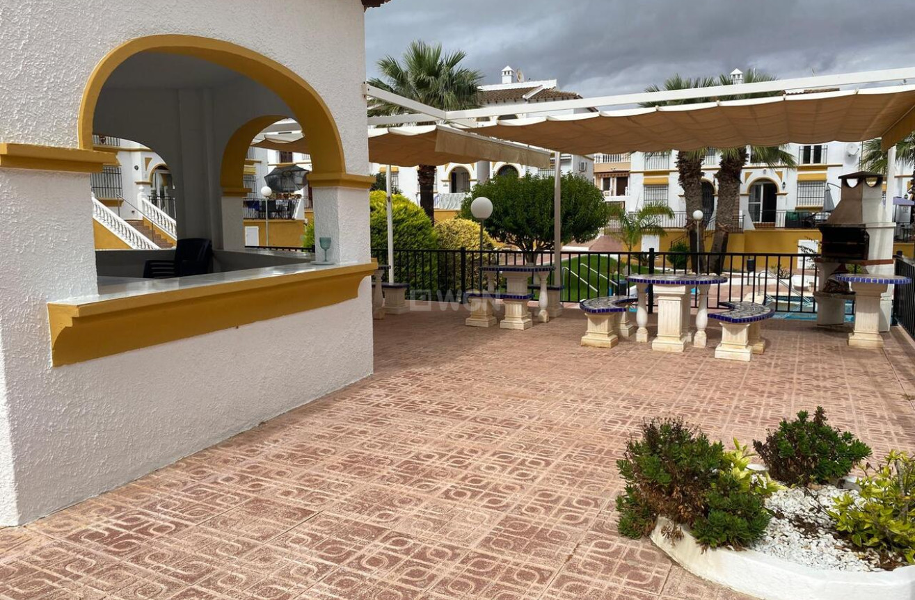 Resale - Apartment / flat - Villamartin - Costa Blanca