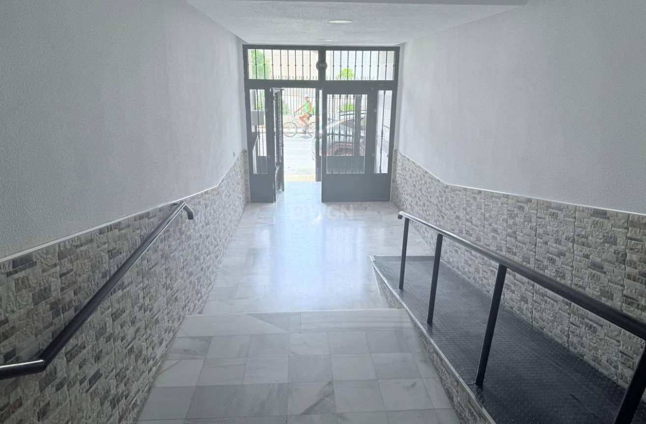 Wiederverkauf - Wohnung - Torrevieja - Acequion