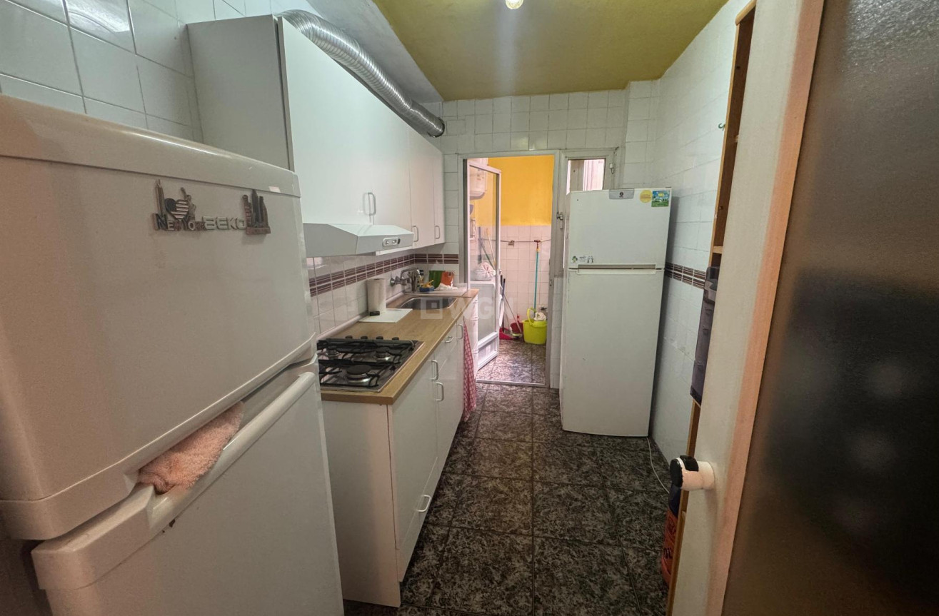 Odsprzedaż - Mieszkanie w bloku - Torrevieja - Costa Blanca