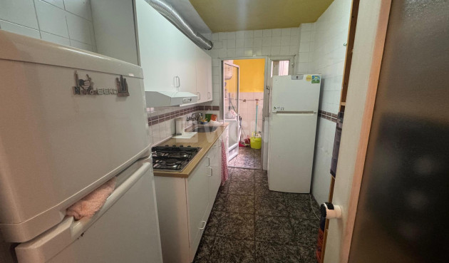 Odsprzedaż - Mieszkanie w bloku - Torrevieja - Costa Blanca